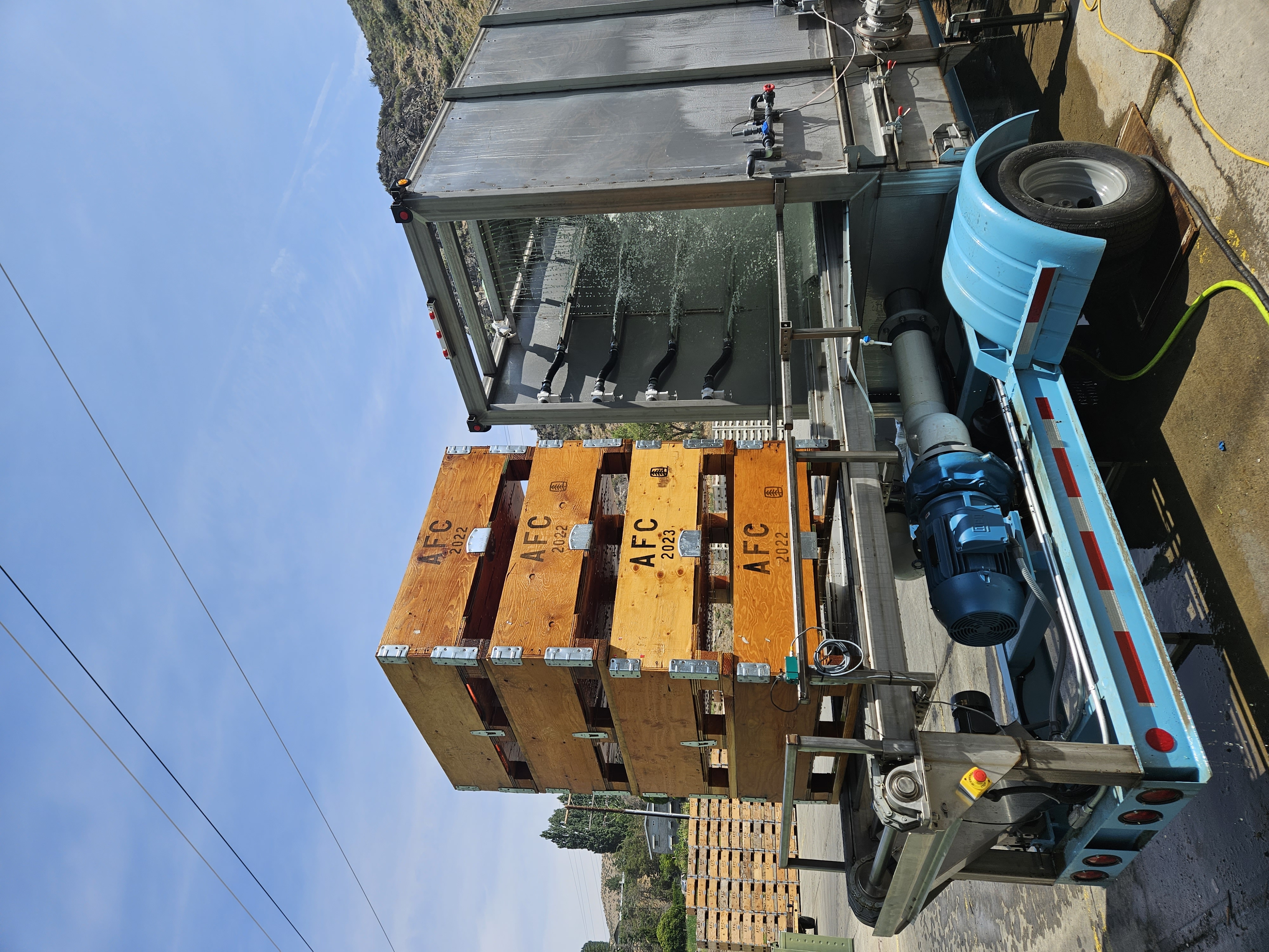 Portable tunnel hydrocooler